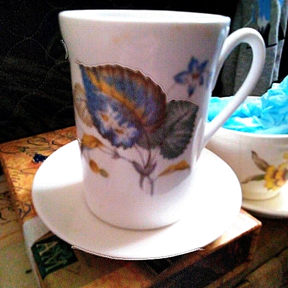 Royal London bone China handpainted  Antique collectable tea cup and saucer - Picture 2 of 11